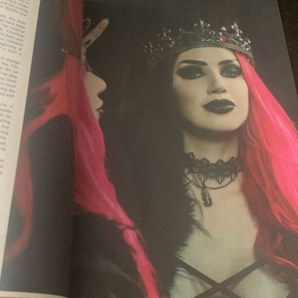 Pre Owned Alternative Press AP December 2017 Issue #353 The Used Creeper Pale Wa - Picture 5 of 8